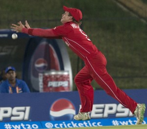 Zimbabwe's Malcolm Waller drops a catch off Sri Lanka's Dilshan Munaweera