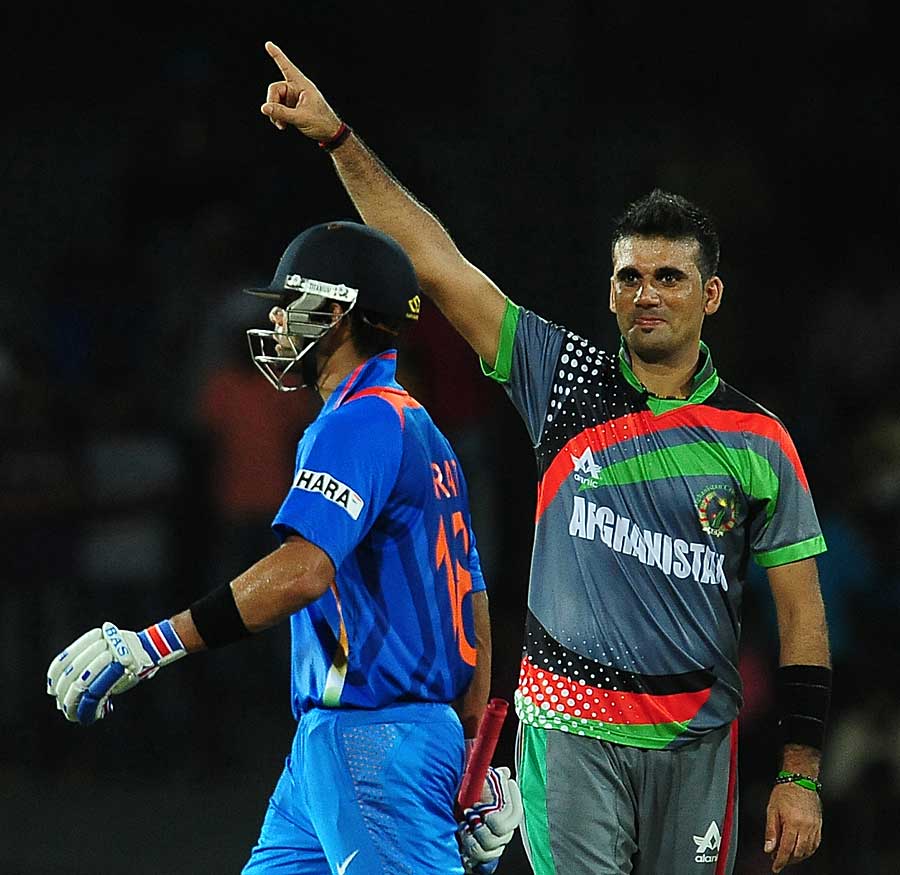 Dawlat Zadran gives Virat Kohli a send-off, Afghanistan v India