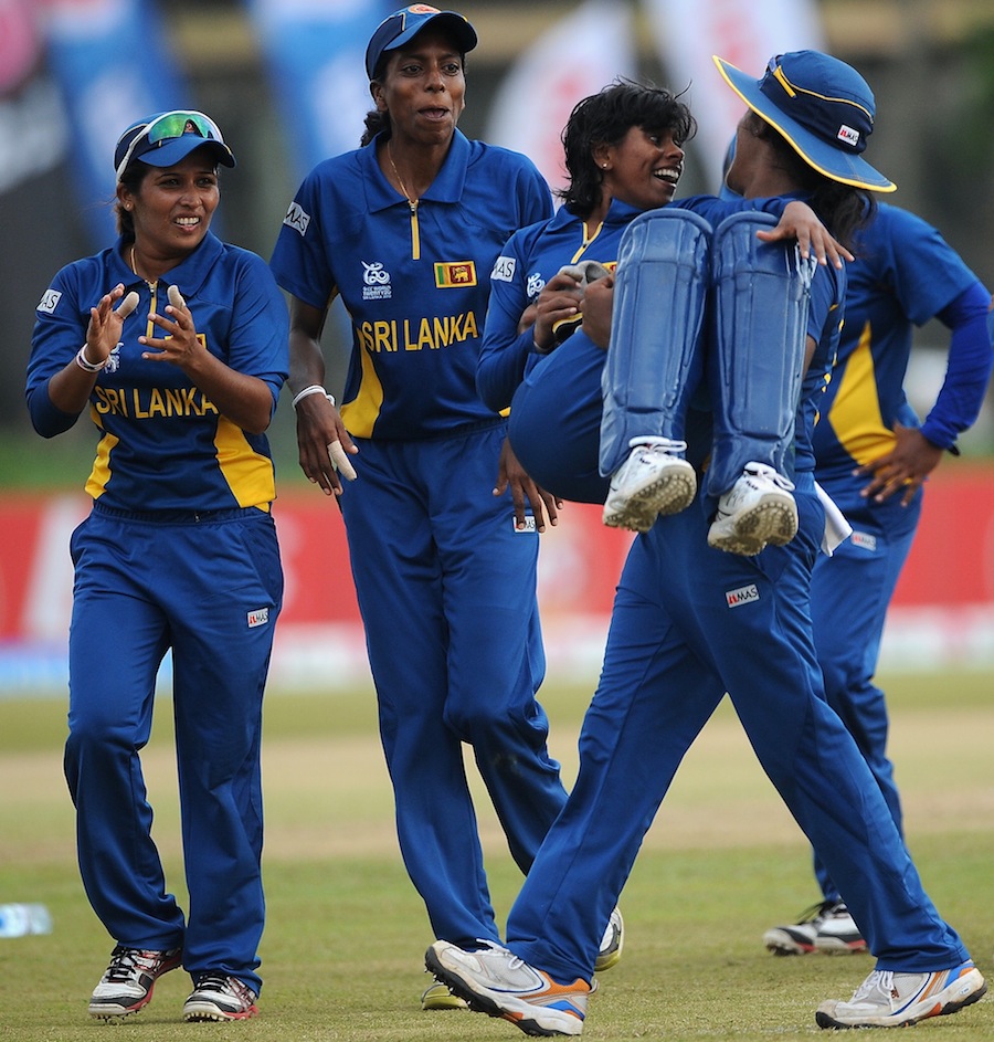 Dilani Manodara is carried by Chamari Atapattu, Sri Lanka v West Indies