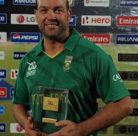 Jacques Kallis was named Man of the Match for his 4 for 15, South Africa v Zimbabwe