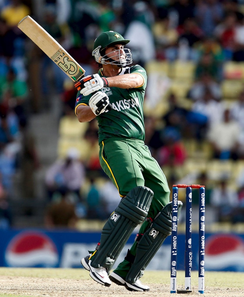Nasir Jamshed struck four sixes his 27-ball fifty