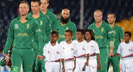 South Africa make their way out for the national anthems, South Africa v Zimbabwe, World T20 2012