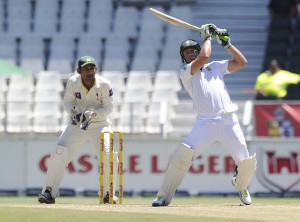 AB de Villiers opened his shoulders, South Africa v Pakistan, 1st Test, Johannesburg, 3rd day