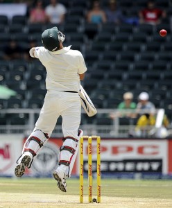 South Africa's bowlers repeatedly made Pakistan's batsmen squirm, South Africa v Pakistan, 1st Test, Johannesburg, 2nd day