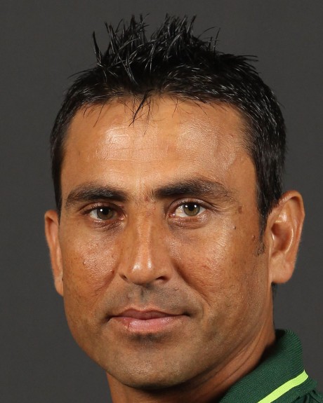 Younis Khan Wishes to play ICC Cricket World Cup 2015