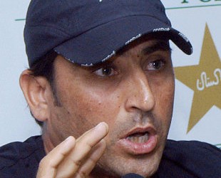 Younis Khan Wishes to play ICC Cricket World Cup 2015