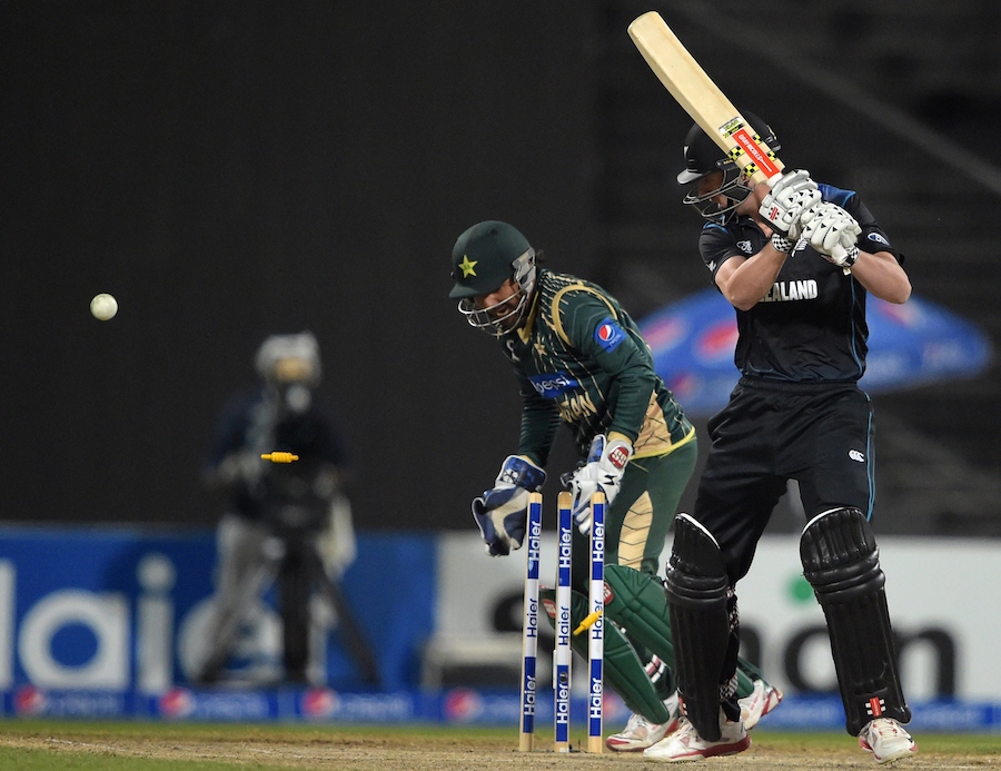 PAK V NZ 3rd cricket match Pics