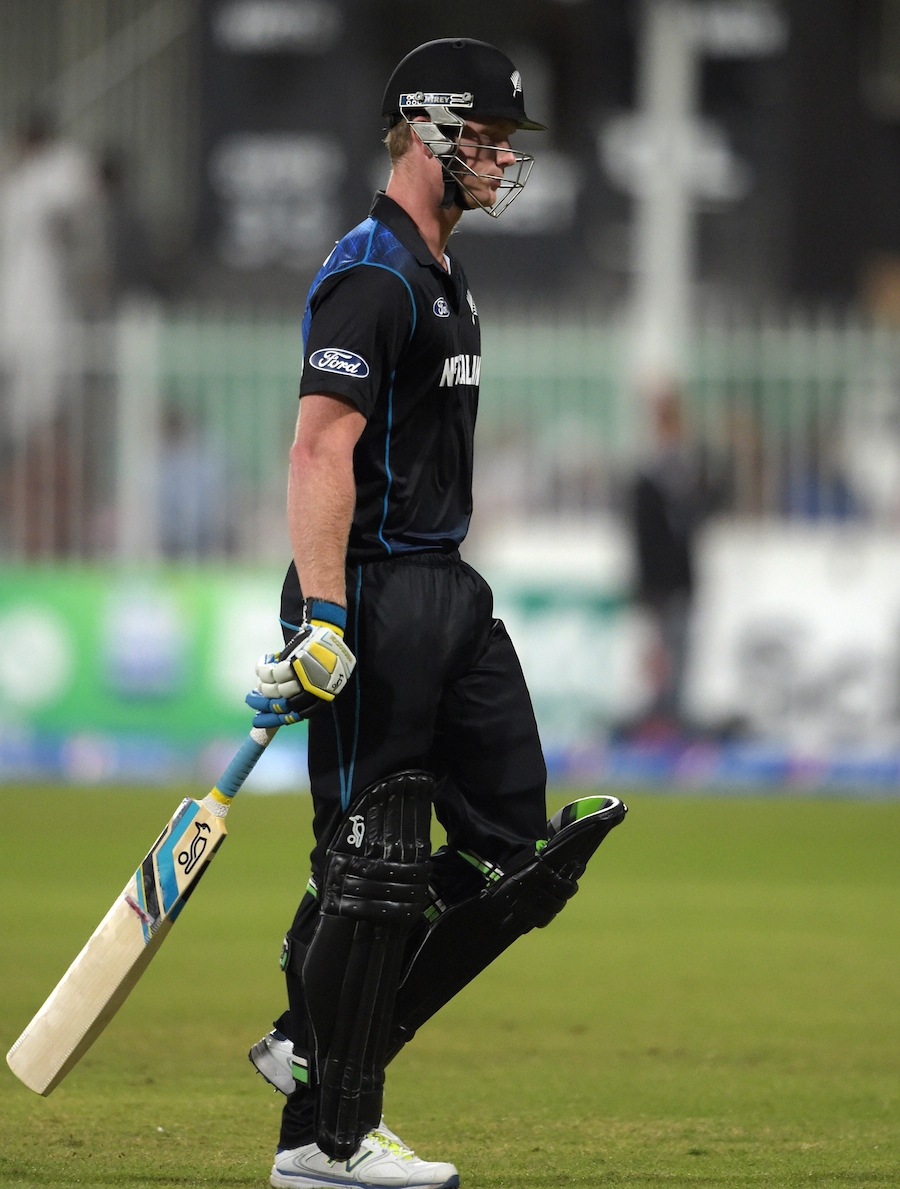 PAK V NZ 3rd cricket match Pics