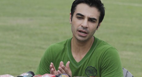 395644-salman-butt-talks