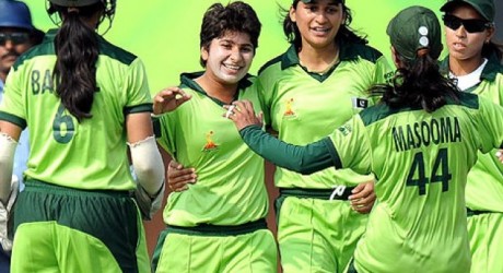 445169-pakwomencricketersafp-1349074911-739-640x480