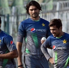 Wahab Riaz , M Amir, M Irfan