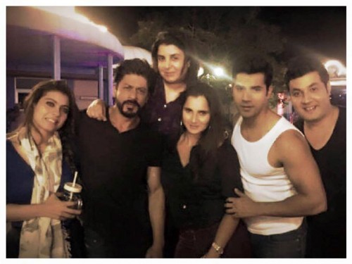 Sania Mirza Selfie In Shahrukh Dinner Party