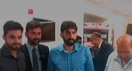 Pakistani Cricketers Iftar Dinner from British High Commissioner