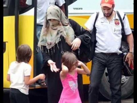 Shahid Afridi & Nadia Khan