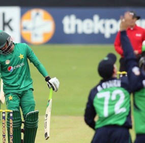 Azhar-Ali-against-Ireland