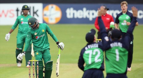 Azhar-Ali-against-Ireland