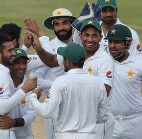 624773-cricfinal-1476729635-875-640x480