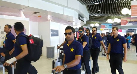 Pakistan-Cricket-Team-Arrives-In-Brisbane-Ahead-of-Australia-Test92932006_201612126532