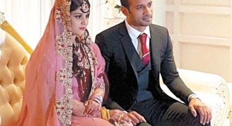 Hockey Star Irfan Weds in UK