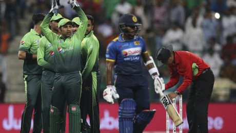 Pakistan Beat Sri lanka