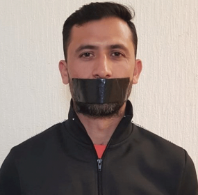 Junaid Khan Protests Uniquely by Tapping his Mouth