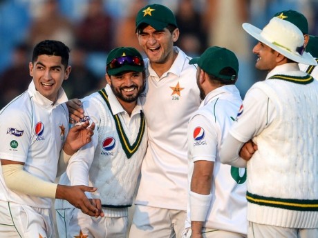 Pak won by an Innings and 33 runs against Bangladesh